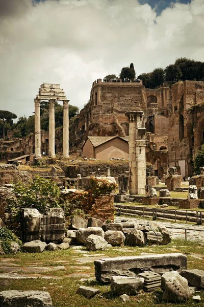 Római Fórum Történelmi Épületek Romjaival Olaszország — Stock Fotó