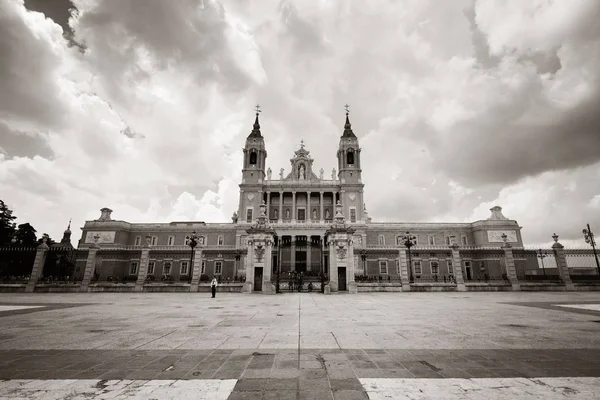 Catedral Santa Maria Real Almudena Madrid Espanha — Fotografia de Stock