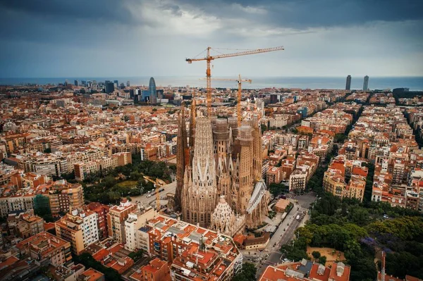 Sagrada Familia Flygfoto Över Basilikan Som Det Berömda Landmärket Barcelona — Stockfoto