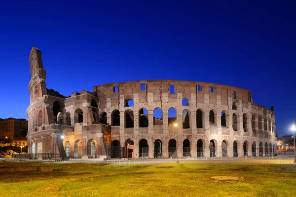 Coliseu Noite Roma Itália — Fotografia de Stock