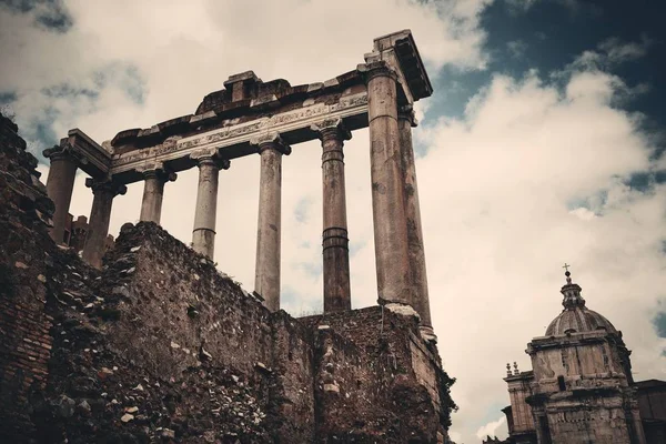 Colunas Fórum Roma Com Ruínas Edifícios Históricos Itália — Fotografia de Stock