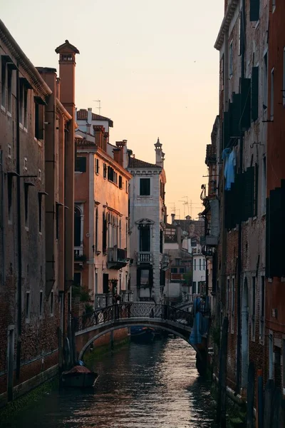 Венецианский Канал Видом Исторические Здания Италия — стоковое фото