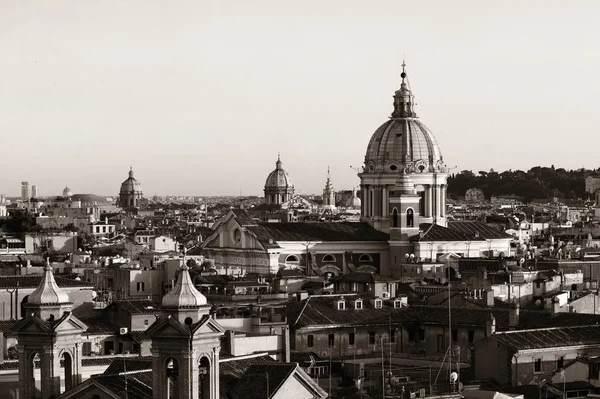 Weergave Van Rome Het Dak Met Eeuwenoude Architectuur Italië Zwart — Stockfoto