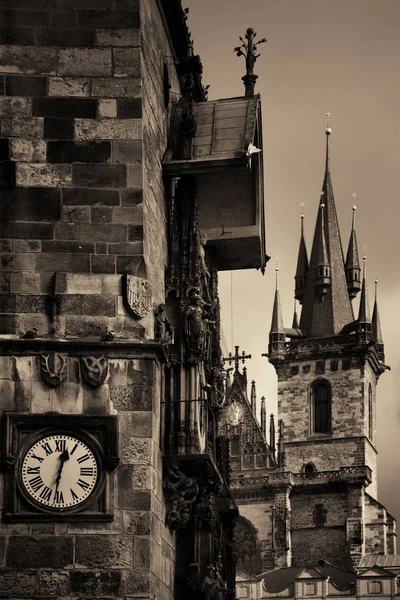 捷克共和国布拉格老城广场前的圣母教堂 — 图库照片