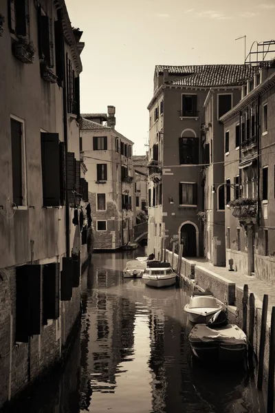 Vue Sur Canal Venise Avec Bâtiments Historiques Italie — Photo