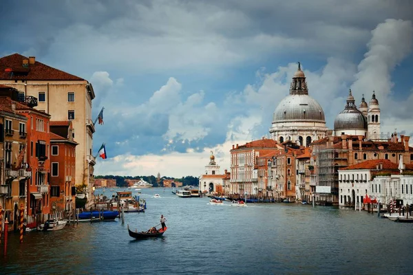 Iglesia Venecia Santa Maria Della Salute Canal Día Nublado Italia — Foto de Stock