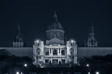 İspanya 'nın Barcelona kentindeki Placa Espanya' daki Ulusal Katalonya Sanat Müzesi