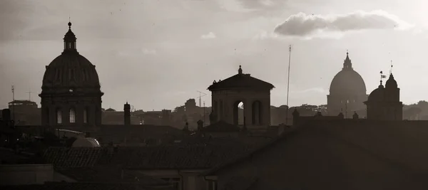 Rome Uitzicht Het Dak Bij Zonsondergang Panorama Met Oude Architectuur — Stockfoto