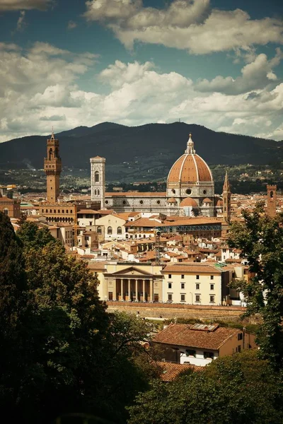 フィレンツェのドゥオーモ サンタ マリア フィオーレ山から見たイタリア — ストック写真