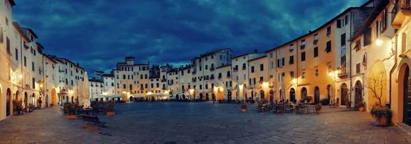 Piazza Dell Anfiteatro Lucca Olaszország Éjszakai Panoráma — Stock Fotó