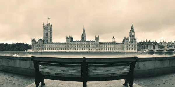 Westminster Panorama Židlí Nábřeží Londýně — Stock fotografie