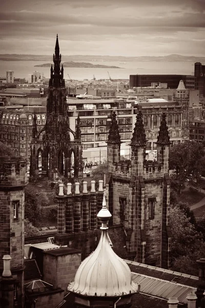 Blick Auf Das Dach Der Stadt Edinburgh Mit Historischen Architekturen — Stockfoto