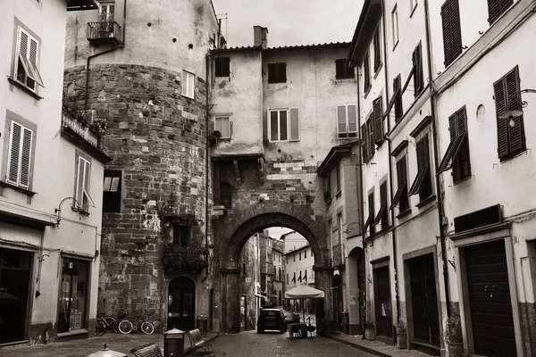 Lucca Utcakép Boltív Olaszország — Stock Fotó