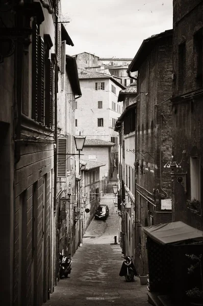 Vue Sur Rue Avec Vieux Bâtiments Sienne Italie — Photo