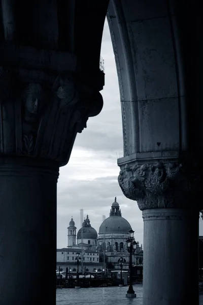 Venice Church Santa Maria Della Salute Sloupy Itálii — Stock fotografie