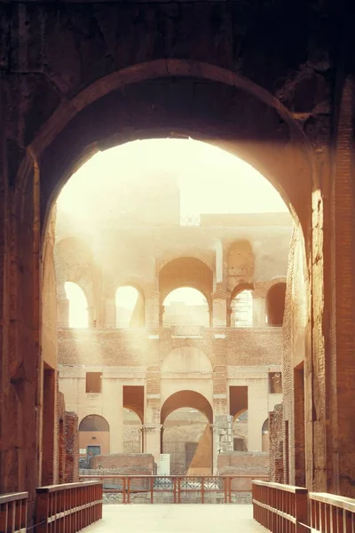 Arco Nel Colosseo Tramonto Punto Riferimento Conosciuto Tutto Mondo Simbolo — Foto Stock