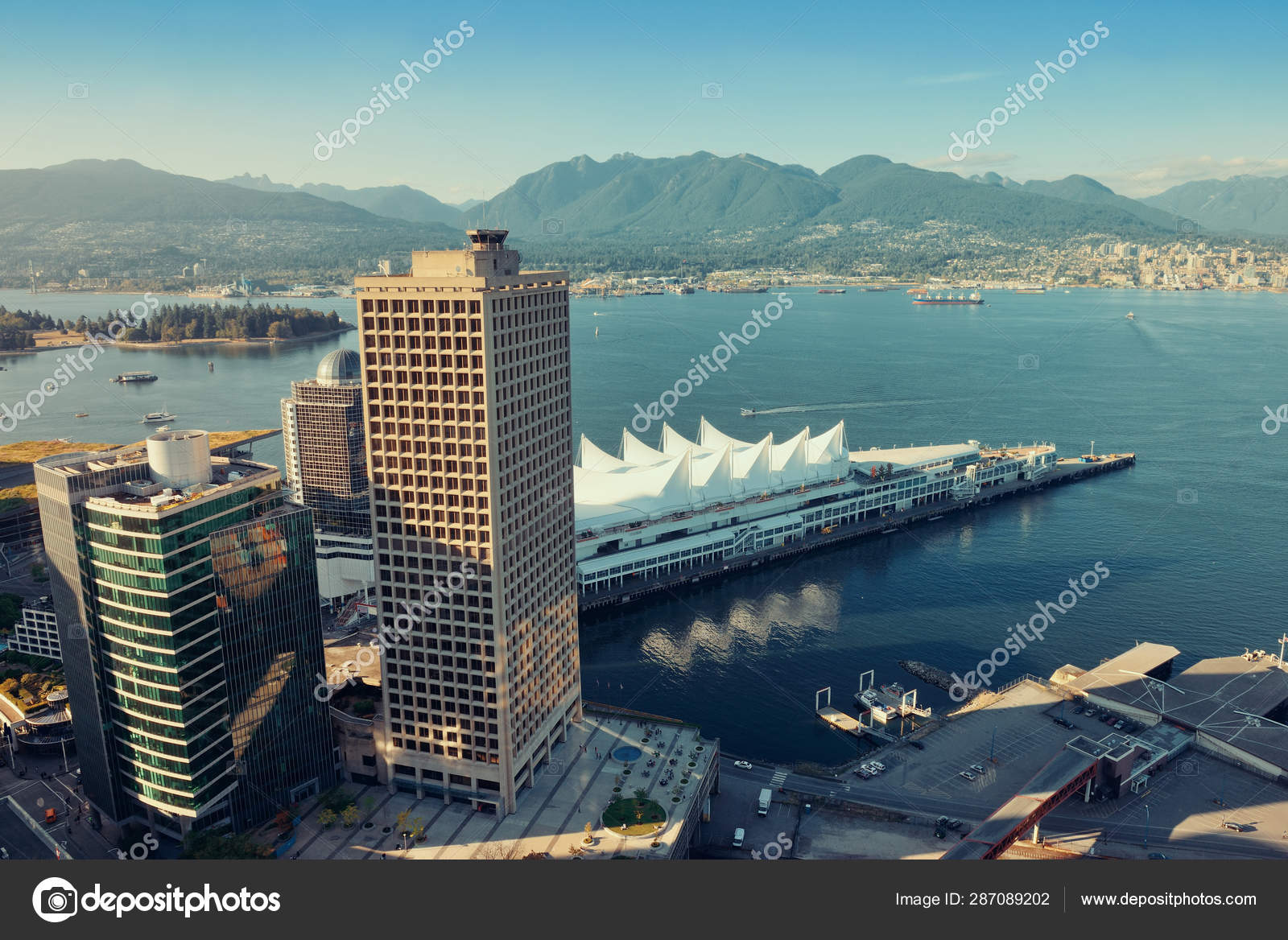 Vancouver rooftop view Stock Editorial Photo © rabbit75_dep 287089202
