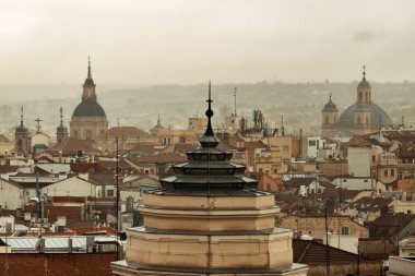 Madrid çatı görünümü 