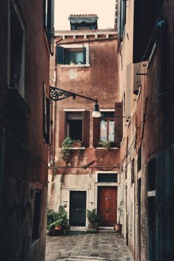 Venedik sokak görünümü