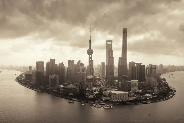 Shanghai city aerial view with Pudong business district — Stock Photo, Image