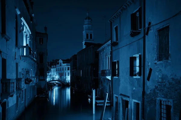 威尼斯运河夜 — 图库照片