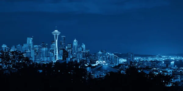 西雅图城市天际线夜 — 图库照片