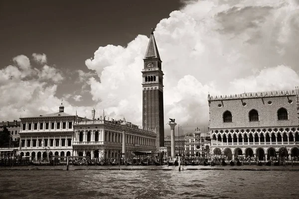 Piazza San Marco waterfront подання — стокове фото