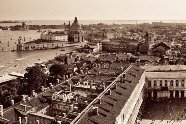 Piazza San Marco çan kulesi görünümü