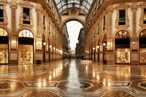 Galleria Vittorio Emanuele Ii interieur — Stockfoto