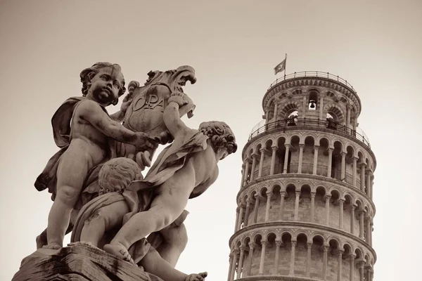 Leaning tower heykel Pisa — Stok fotoğraf