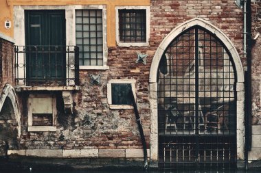 Vintage kapı ve pencere