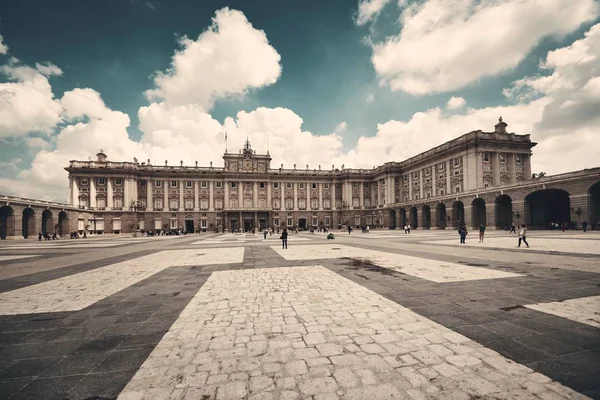 Мадридский дворец — стоковое фото