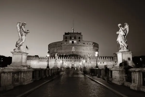 Castel Sant Angelo Roma noite — Fotografia de Stock