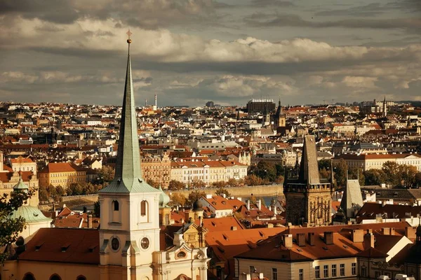 Прага вид на крышу — стоковое фото
