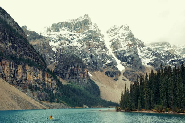 Moraine Lake — Stockfoto