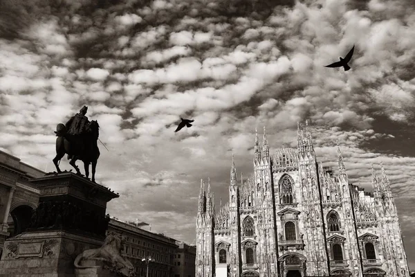 Milánská katedrála náměstí — Stock fotografie
