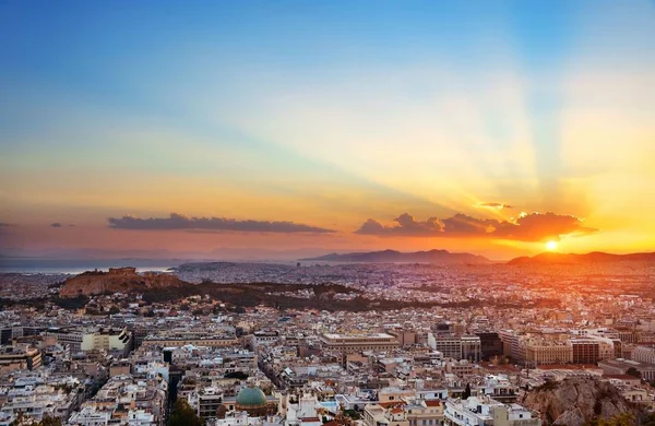 Ηλιοβασίλεμα στον ορίζοντα στην Αθήνα από Mt Λυκαβητός — Φωτογραφία Αρχείου