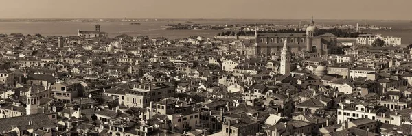 Βενετία Πανόραμα στον ορίζοντα, είδαν από ψηλά — Φωτογραφία Αρχείου