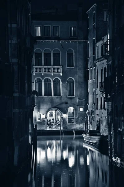 Ніч каналу Венеції — стокове фото