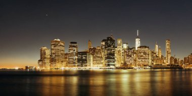 Şehir merkezindeki manhattan skyline 