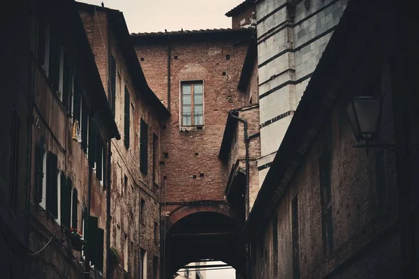 Arco de rua de Siena — Fotografia de Stock