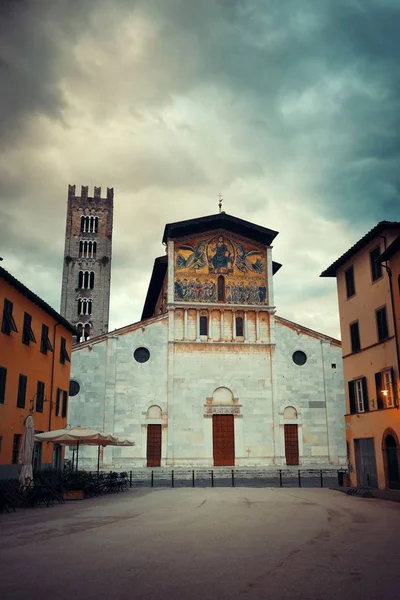 Kostel San Pietro bell tower — Stock fotografie