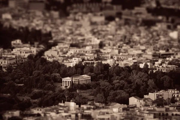 Temple de Hephaestus vue sur le sommet de la montagne basculement — Photo