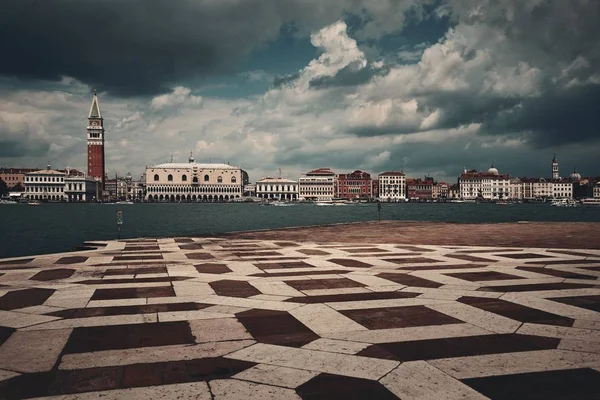 Skyline de la ville de Venise — Photo