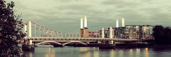 Beschädigtes Kraftwerk London — Stockfoto