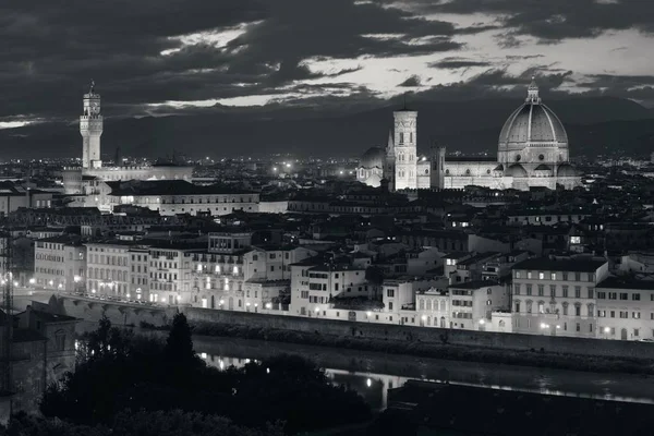 Catedral de Florencia skyline noche — Foto de Stock
