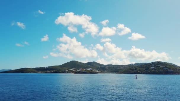 Vista Dell Isola San Giovanni Dal Mare Nella Giornata Sole — Video Stock