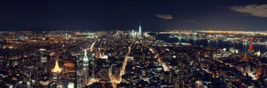 New York City şehir merkezi gökyüzü manzarası.