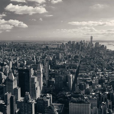 New York City şehir merkezi gökyüzü manzarası.