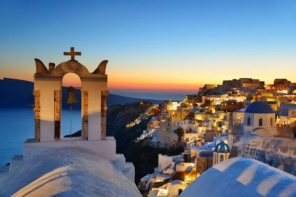 Santorini Skyline Met Gebouwen Klokkentoren Griekenland — Stockfoto
